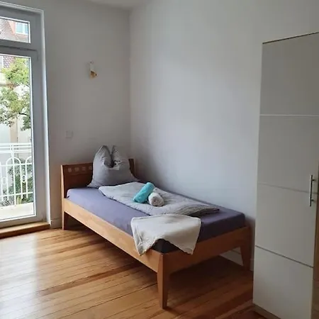 Apartment 2.og/altbau-wohnung Top-saniert/4-zimmer/weststadt